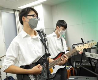 軽音楽部