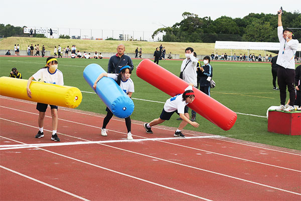 日本大学藤沢高等学校・藤沢中学校の体育祭のバトンリレー