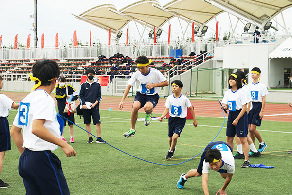 日本大学藤沢高等学校・藤沢中学校の体育祭の大縄跳び