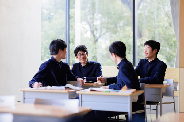 巣鴨「放課後の教室風景」