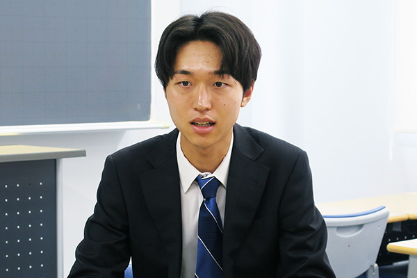 山川さん